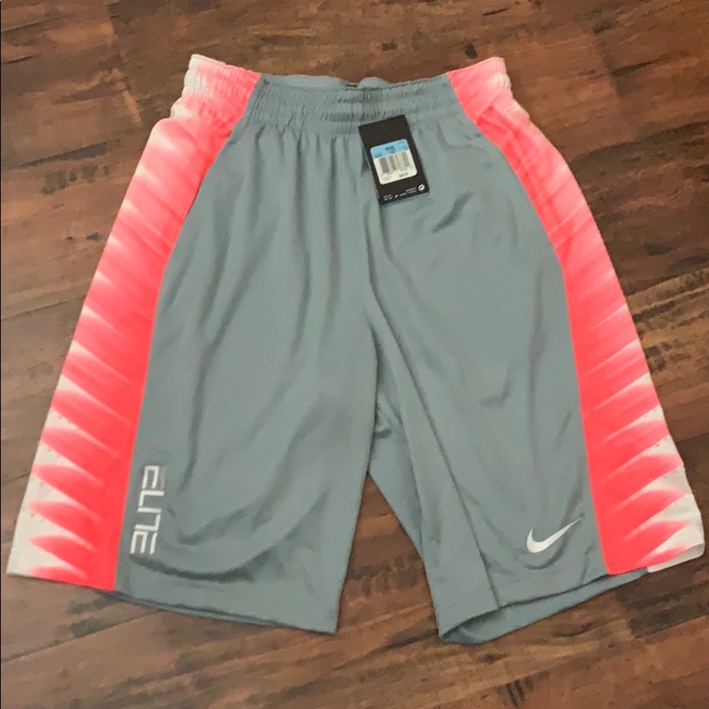 NWT Nike Elite Basketball Shorts - M